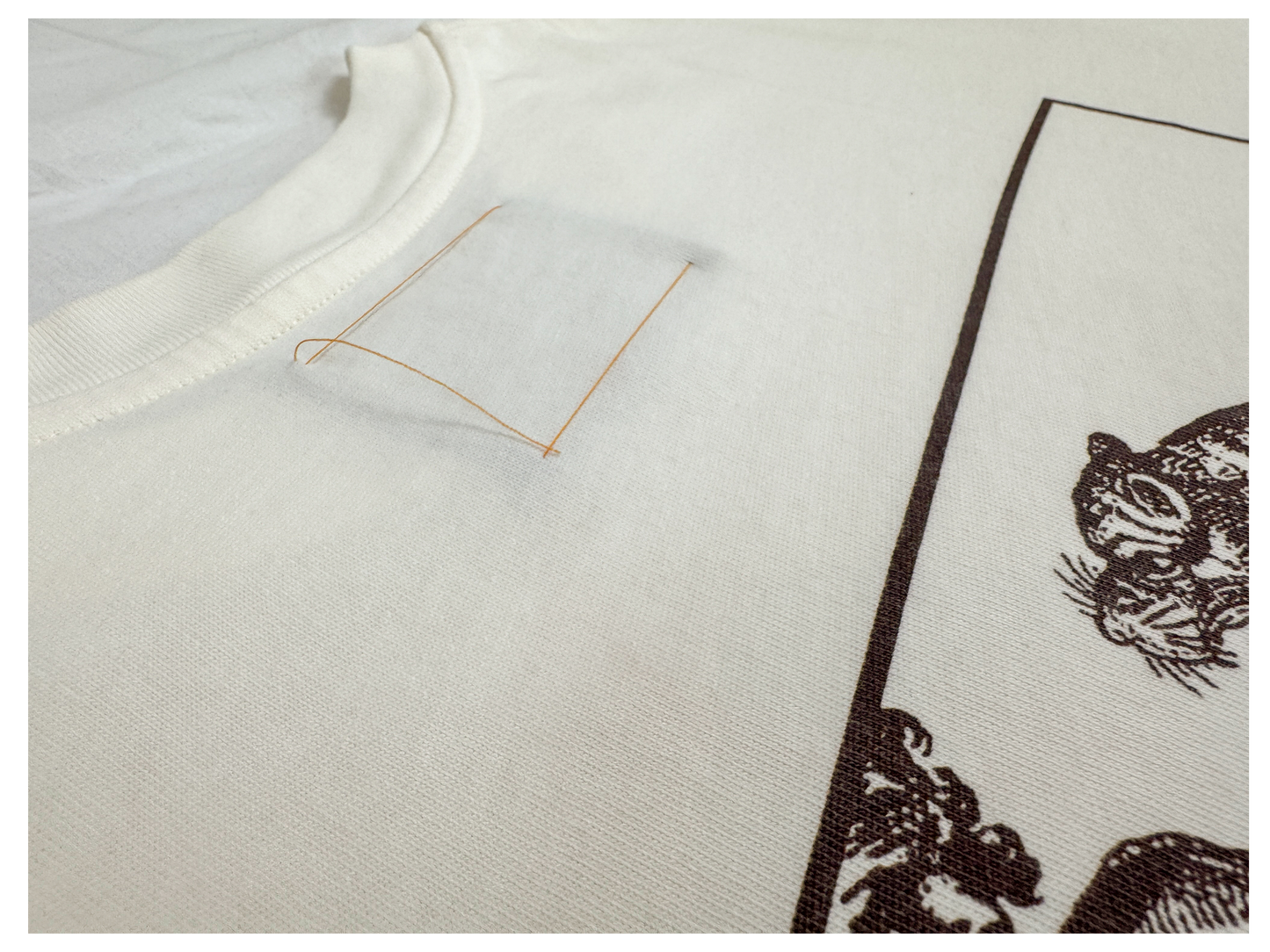 OVERSIZED MONOCHROME CENTAUR T-SHIRT